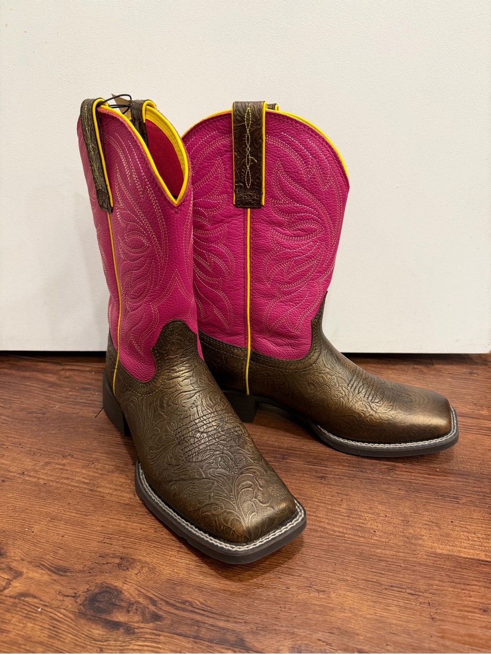 Women's Pink Ariat Cowboy Boots